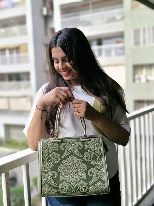 Bag in Elegant Damask Patterned Handbag for Women Chic Designer Shoulder Bag with Durable Handles Perfect for Formal & Casual Outings