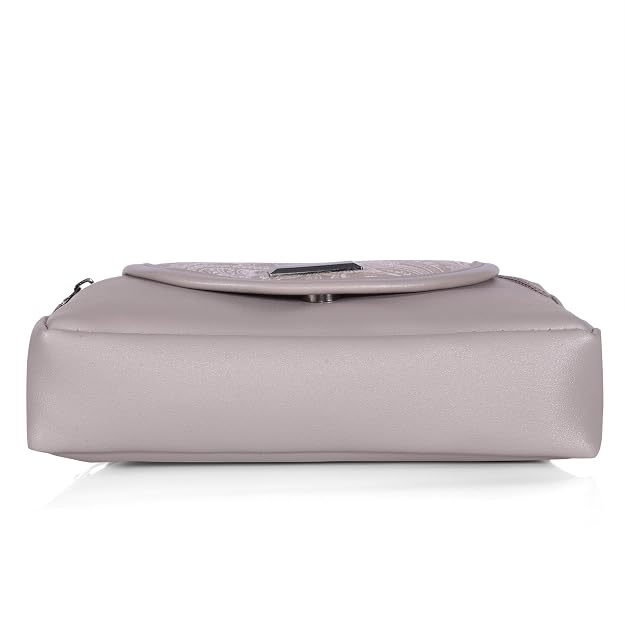 J I Elegant Leather Crossbody Handbag with Paisley Pattern Flap and Secure Zipper Pockets