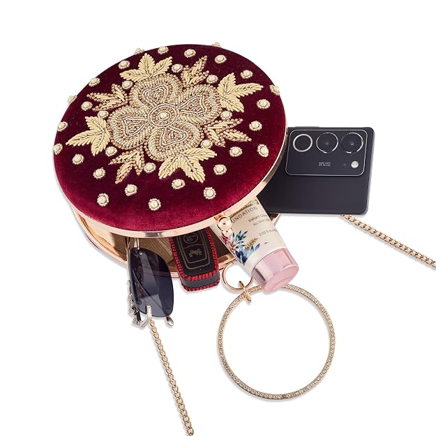 Bag in Festive Velvet Embroidered Clutch Bag with Chain & Ring Handle