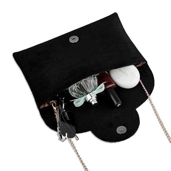 Bag in Elegant Black Beaded Clutch Bag Sophisticated Evening Purse with Gold Embellishments Ideal for Formal Events, Parties, and Weddings